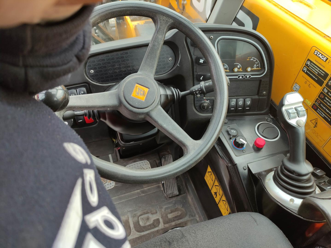 JCB 525-60 Hi Viz - Телескопический погрузчик: фото 5 JCB 525-60 Hi Viz - Телескопический погрузчик: фото 5