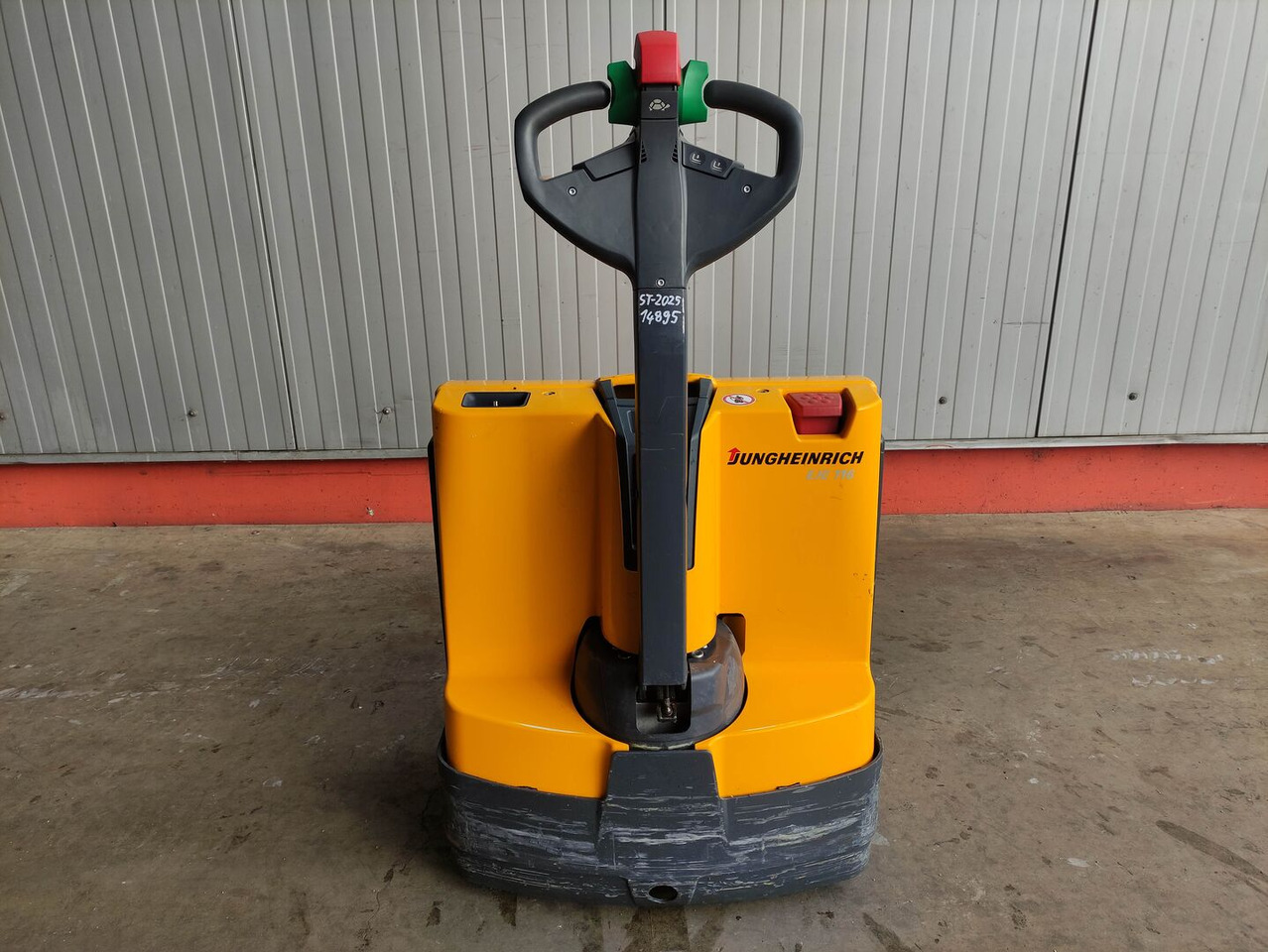 Jungheinrich EJE 116 - Тележка: фото 4 Jungheinrich EJE 116 - Тележка: фото 4