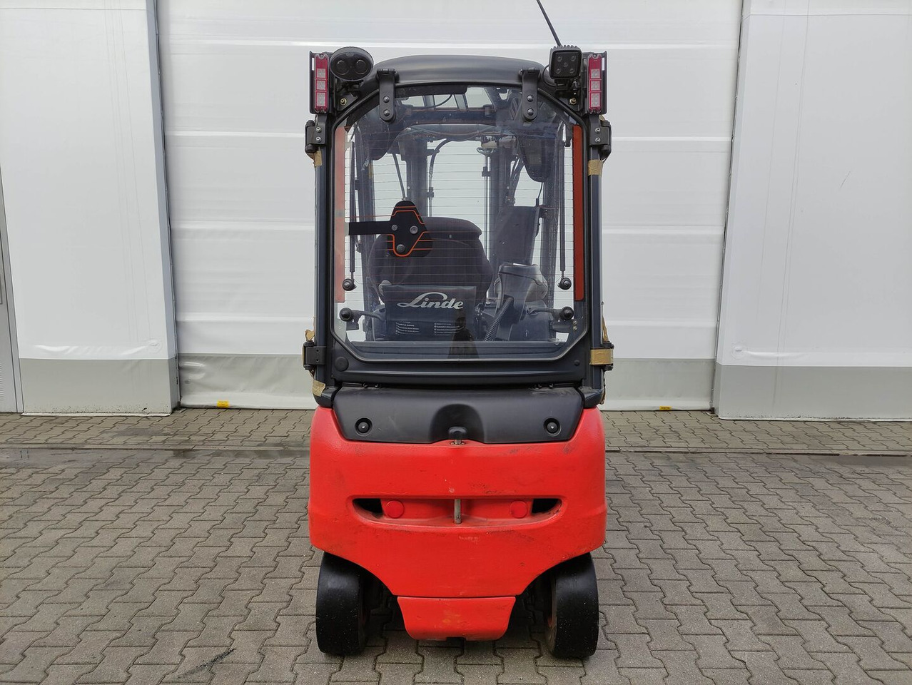 Linde E20PH-02-386 - Электропогрузчик: фото 5 Linde E20PH-02-386 - Электропогрузчик: фото 5