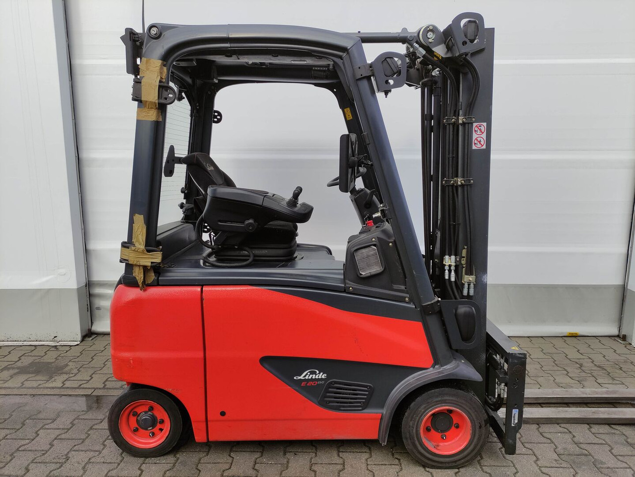 Linde E20PH-02-386 - Электропогрузчик: фото 2 Linde E20PH-02-386 - Электропогрузчик: фото 2