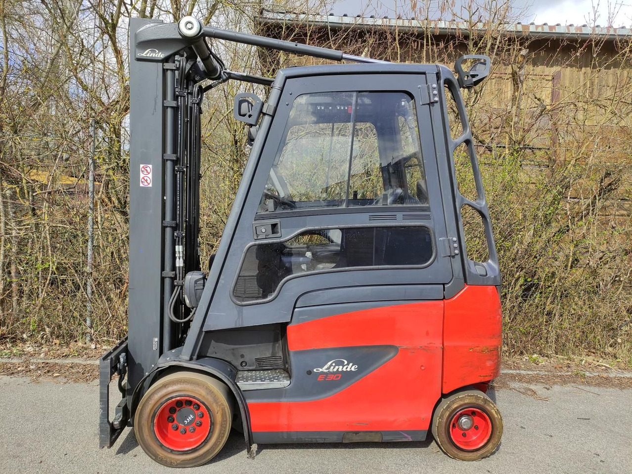 Linde E30H-01/600-387 - Электропогрузчик: фото 1 Linde E30H-01/600-387 - Электропогрузчик: фото 1