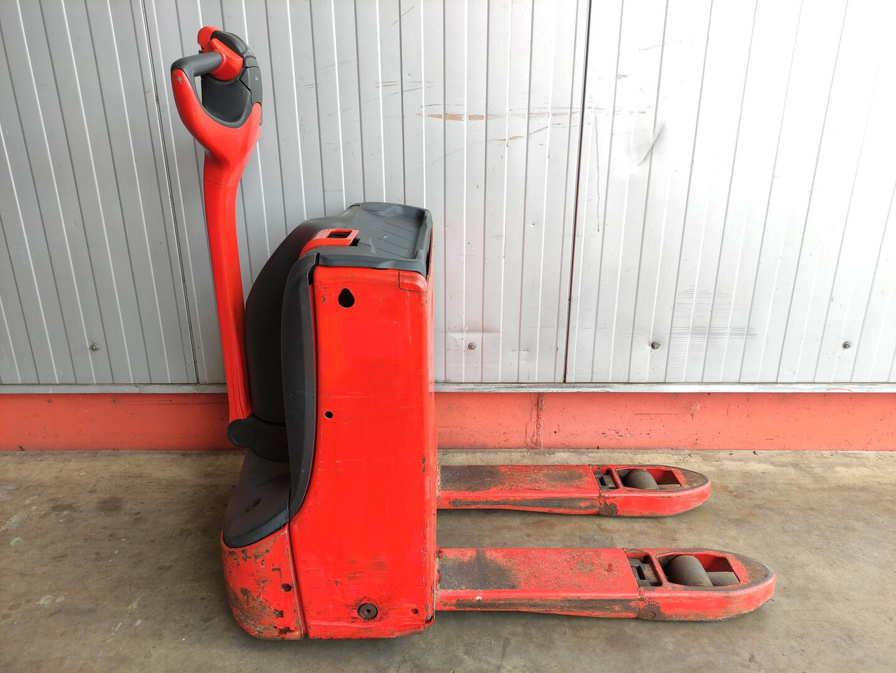 Linde T16-1152 - Тележка: фото 2 Linde T16-1152 - Тележка: фото 2