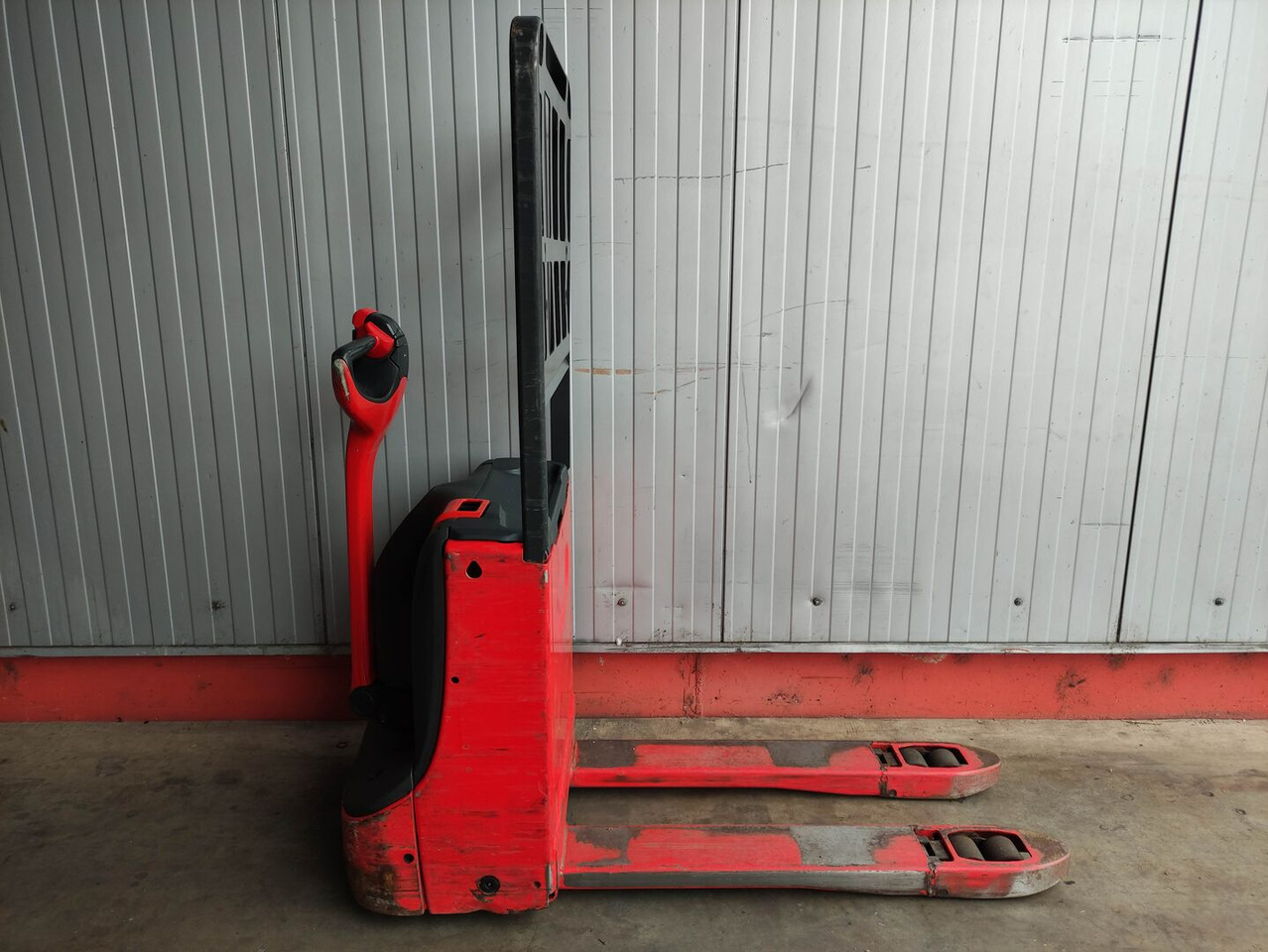 Linde T16-1152 - Тележка: фото 2 Linde T16-1152 - Тележка: фото 2