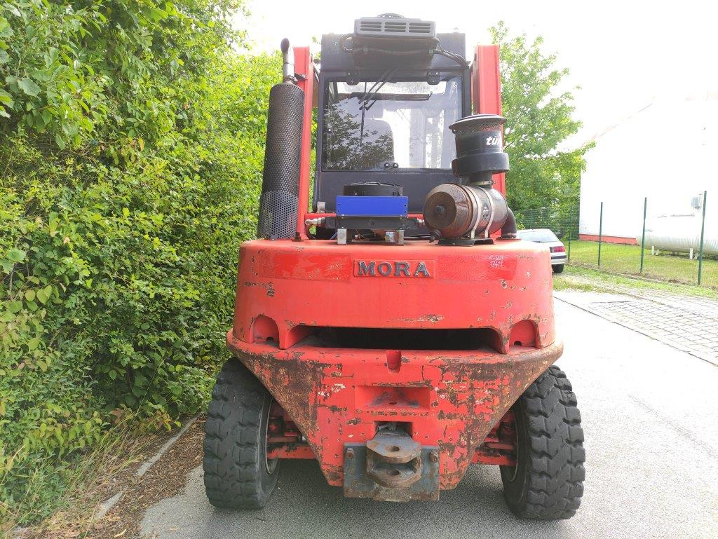 Mora M120C - Дизельный погрузчик: фото 4 Mora M120C - Дизельный погрузчик: фото 4