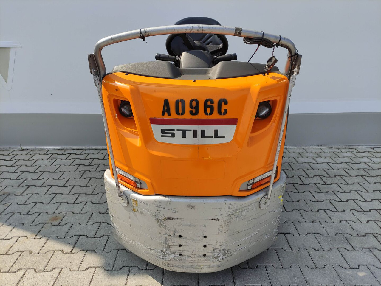 Still LTX-70 - Складской тягач: фото 3 Still LTX-70 - Складской тягач: фото 3