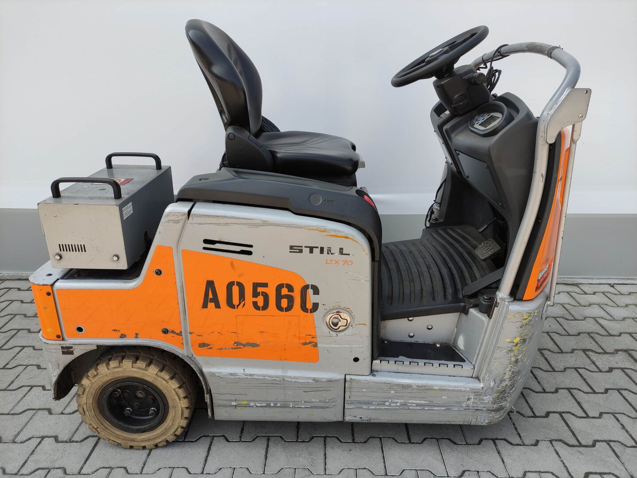 Still LTX-70 - Складской тягач: фото 2 Still LTX-70 - Складской тягач: фото 2