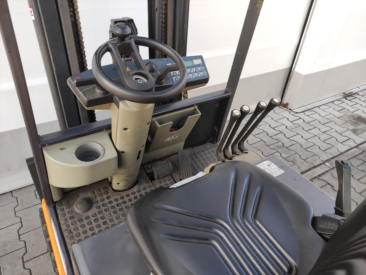 Still R20-16 - Электропогрузчик: фото 5 Still R20-16 - Электропогрузчик: фото 5