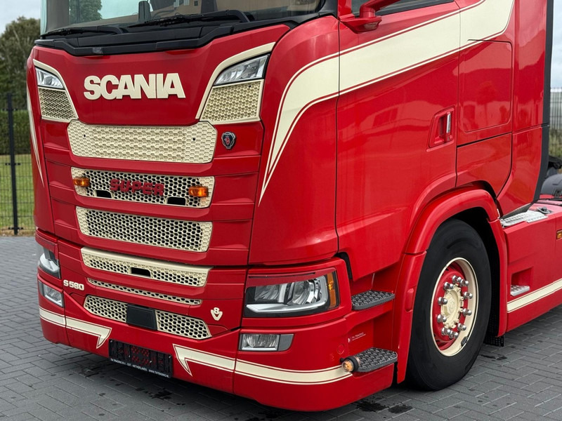 Scania S580 V8 NGS 6X4, NAAFREDUCTIE, SHOWTRUCK, VOLLUCHT, RETARDER. - Тягач: фото 4 Scania S580 V8 NGS 6X4, NAAFREDUCTIE, SHOWTRUCK, VOLLUCHT, RETARDER. - Тягач: фото 4