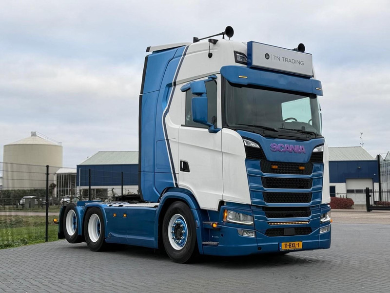 Scania S660 BOOGIE, VOLLUCHT, RETARDER, LEREN STOELEN, VOL. - Тягач: фото 1 Scania S660 BOOGIE, VOLLUCHT, RETARDER, LEREN STOELEN, VOL. - Тягач: фото 1