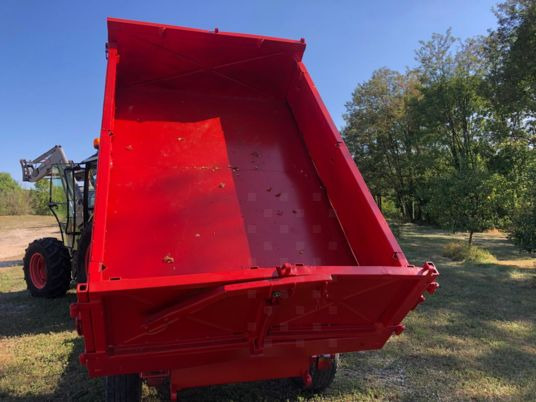 Brimont BIBA BENNE 4 200 € EXO DE TVA - Сельскохозяйственный прицеп-самосвал: фото 4 Brimont BIBA BENNE 4 200 € EXO DE TVA - Сельскохозяйственный прицеп-самосвал: фото 4