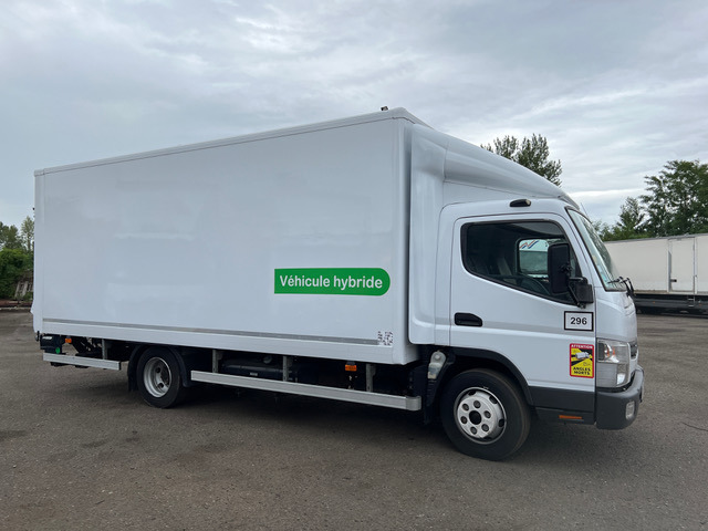 Грузовик с закрытым кузовом FUSO CANTER: фото 6