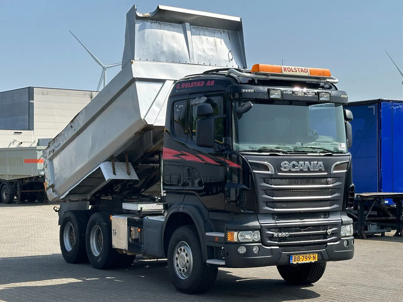 Scania R560 V8 6x4 Tipper / Big Axle / Full Steel / Euro 5 / Retarder - Самосвал: фото 2 Scania R560 V8 6x4 Tipper / Big Axle / Full Steel / Euro 5 / Retarder - Самосвал: фото 2