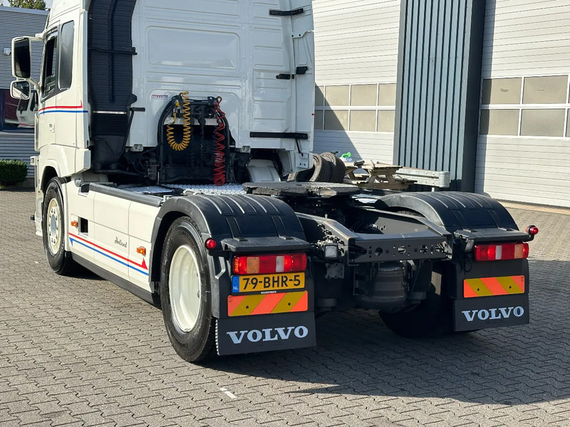Volvo FM 450 Globe XL - Euro 6 - Full Spoiler - Smart Tacho *NL-truck* - Тягач: фото 5 Volvo FM 450 Globe XL - Euro 6 - Full Spoiler - Smart Tacho *NL-truck* - Тягач: фото 5