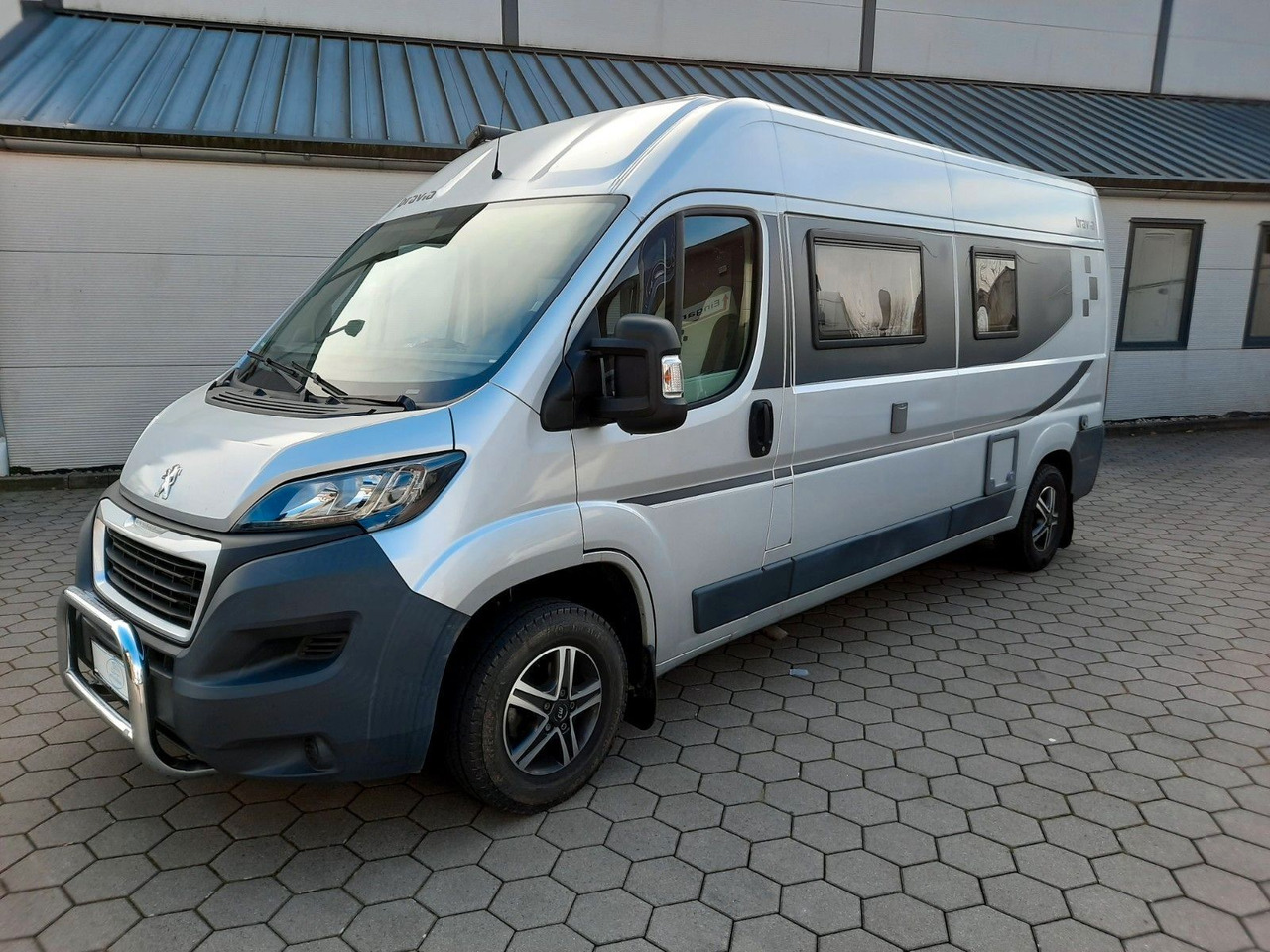 Bravia Swan 599/Festbett/Klima/Solar/PREISKNALLER - Кастенваген: фото 2 Bravia Swan 599/Festbett/Klima/Solar/PREISKNALLER - Кастенваген: фото 2