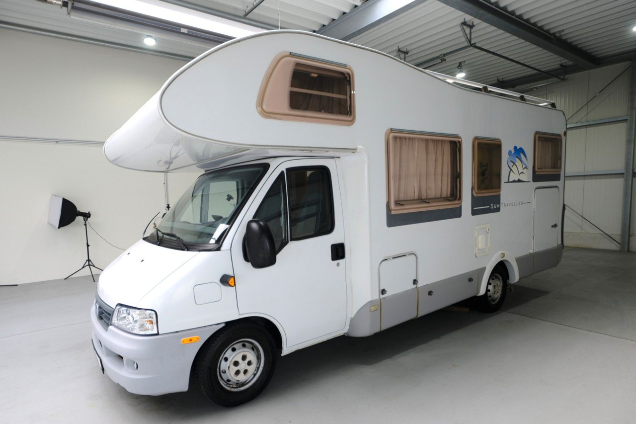 Knaus Sun Traveller 658 LG/Festbett/ DPF Grün/Garage - Альковный автодом: фото 2 Knaus Sun Traveller 658 LG/Festbett/ DPF Grün/Garage - Альковный автодом: фото 2