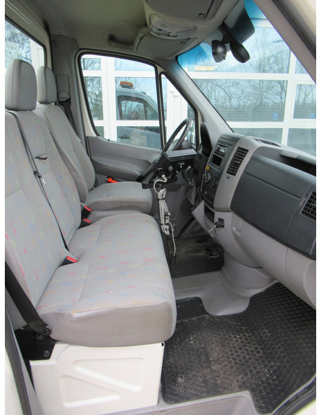 Малотоннажный бортовой грузовик Epoke VIRTUS City Sprayer + Volkswagen Crafter 35 2.5TDI 100KW Natzout Strooier: фото 13