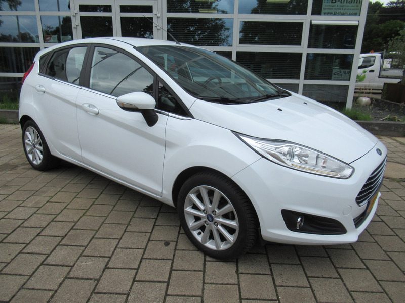 Хэтчбек Ford Fiesta 1.0 EcoBoost 74KW Titanium 5-deurs: фото 19