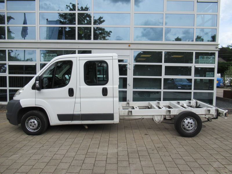 Citroën Jumper 35 2.2HDi 96KW L3 DOKA Dubbelcabine Chassis - Коммерческий автомобиль, Грузопассажирский фургон: фото 2 Citroën Jumper 35 2.2HDi 96KW L3 DOKA Dubbelcabine Chassis - Коммерческий автомобиль, Грузопассажирский фургон: фото 2