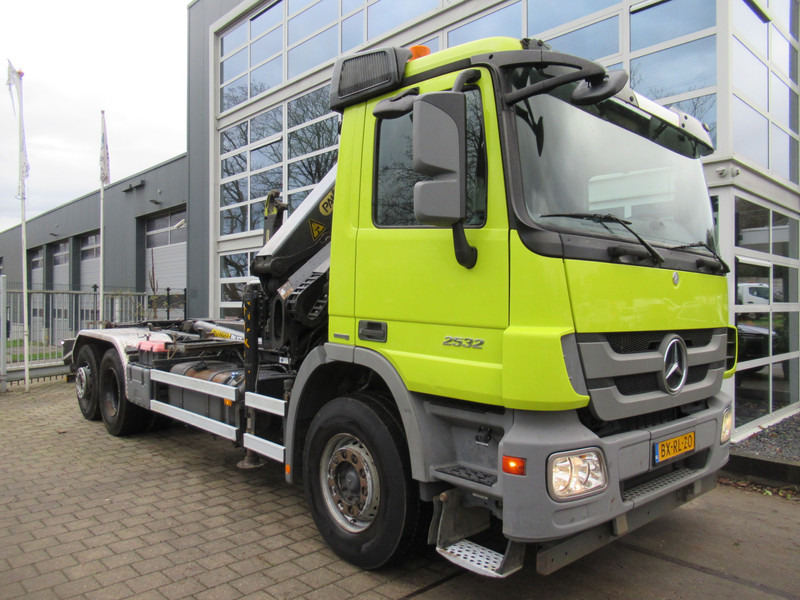 Mercedes-Benz ACTROS 2532 6x2 Palift T20 + Palfinger PK18002-EH Haak - Kraan - Крюковой мультилифт, Автоманипулятор: фото 3 Mercedes-Benz ACTROS 2532 6x2 Palift T20 + Palfinger PK18002-EH Haak - Kraan - Крюковой мультилифт, Автоманипулятор: фото 3