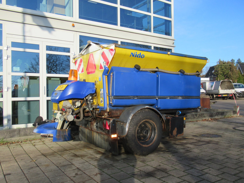 NIDO Stratos B17KR-21 AWCLN-350 1,7m3 + 850 L. Salzstreuer Saltspreader Zoutstrooier - Разбрасыватель песка/ Соли: фото 2 NIDO Stratos B17KR-21 AWCLN-350 1,7m3 + 850 L. Salzstreuer Saltspreader Zoutstrooier - Разбрасыватель песка/ Соли: фото 2