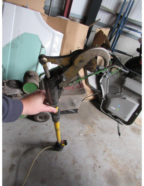 Votex Yanmar Diesel Pneumatische Snoei-unit Pneumatisch Snoei gereedschap - Сельскохозяйственная техника: фото 5 Votex Yanmar Diesel Pneumatische Snoei-unit Pneumatisch Snoei gereedschap - Сельскохозяйственная техника: фото 5