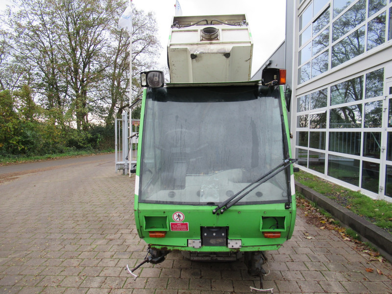 TENNANT HMF 214 Veegmachine, DEFECT / FOR PARTS - Подметально-уборочная машина: фото 3 TENNANT HMF 214 Veegmachine, DEFECT / FOR PARTS - Подметально-уборочная машина: фото 3