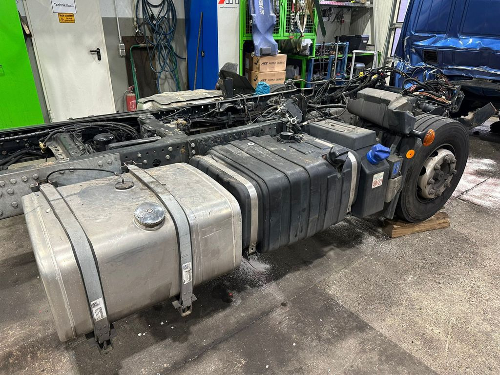 Iveco 110EL25 Unfallchassis ohne Motor/Getriebe - Рама/ Шасси для Грузовиков: фото 5 Iveco 110EL25 Unfallchassis ohne Motor/Getriebe - Рама/ Шасси для Грузовиков: фото 5