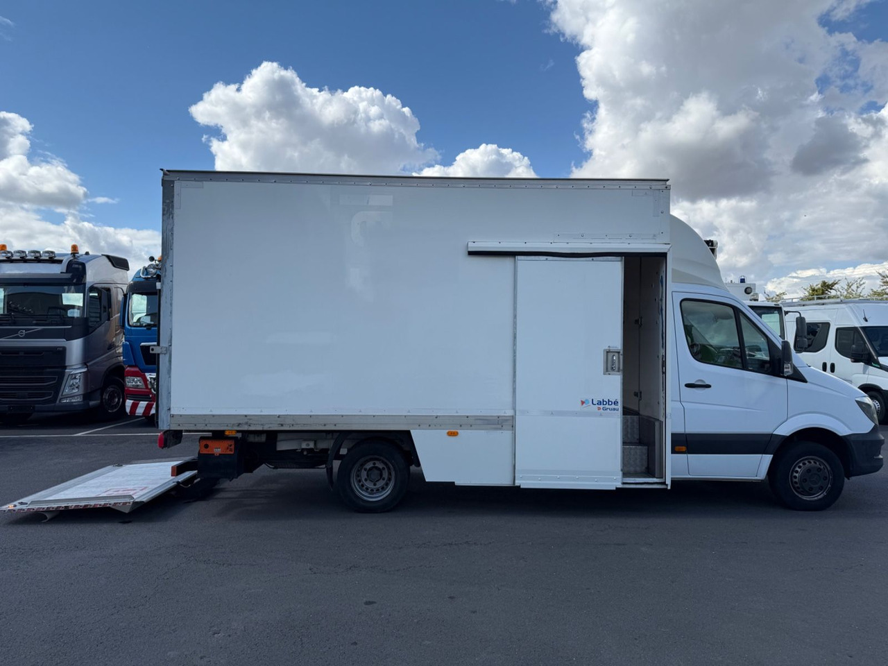 Mercedes-Benz Sprinter II 516 CDI /Automatik/LBW/Koffer/Kamera - Фургон с закрытым кузовом: фото 2 Mercedes-Benz Sprinter II 516 CDI /Automatik/LBW/Koffer/Kamera - Фургон с закрытым кузовом: фото 2