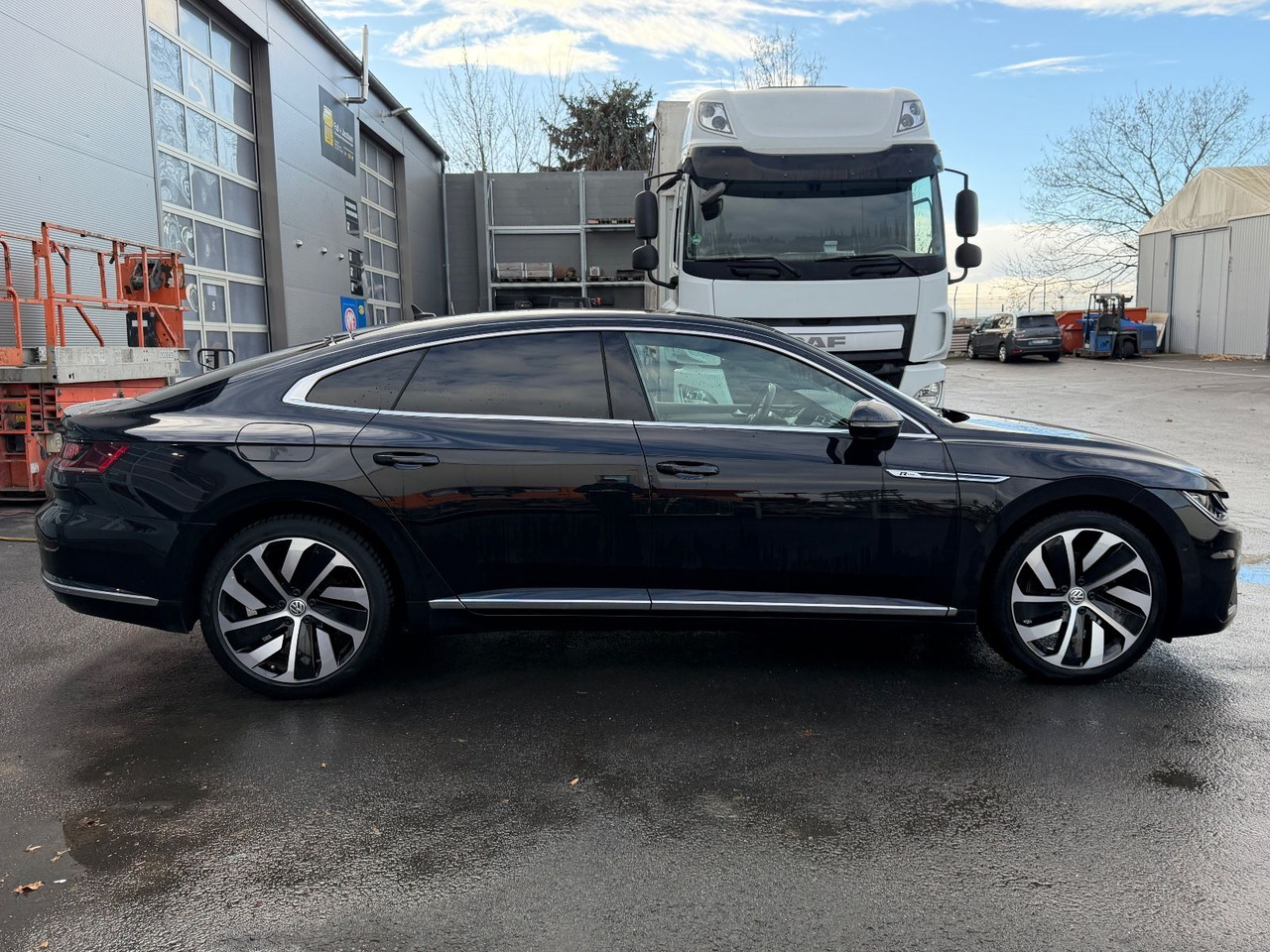 Volkswagen Arteon R-Line 4Motion Head-Up, Dynaudio, Ahk - Седан: фото 4 Volkswagen Arteon R-Line 4Motion Head-Up, Dynaudio, Ahk - Седан: фото 4