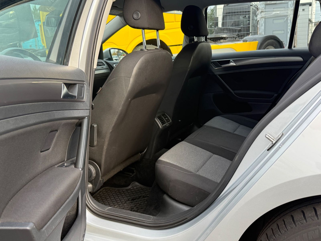 Универсал Volkswagen Golf 7 1.6tdi Variant Trendline Klima, Shz: фото 14