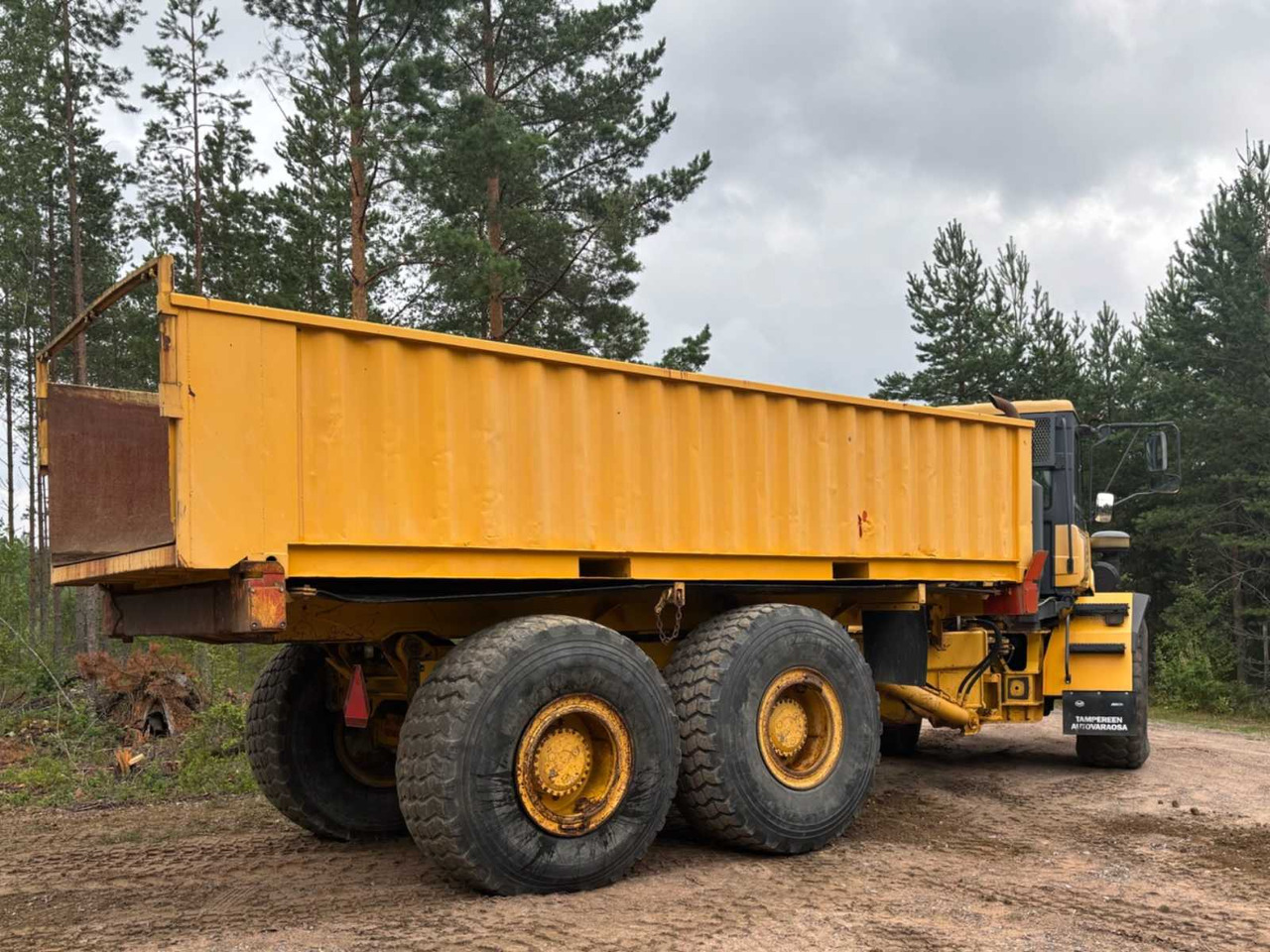 Dump Truck Bell B25D 6x6 - Сочленённый самосвал: фото 5 Dump Truck Bell B25D 6x6 - Сочленённый самосвал: фото 5