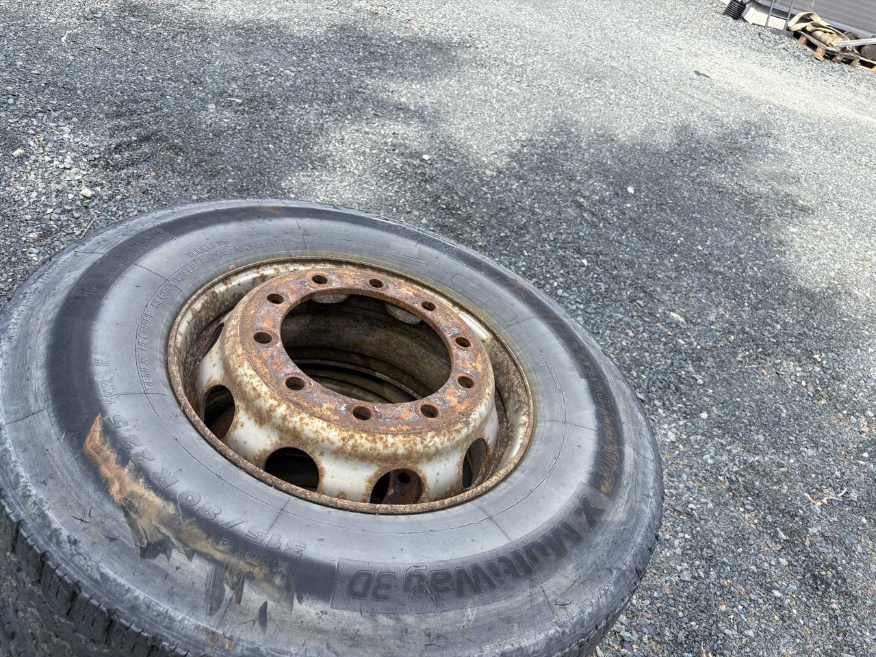 Michelin X multiway 30 truck tyres and rims 4 pcs - Шина для Грузовиков: фото 5 Michelin X multiway 30 truck tyres and rims 4 pcs - Шина для Грузовиков: фото 5