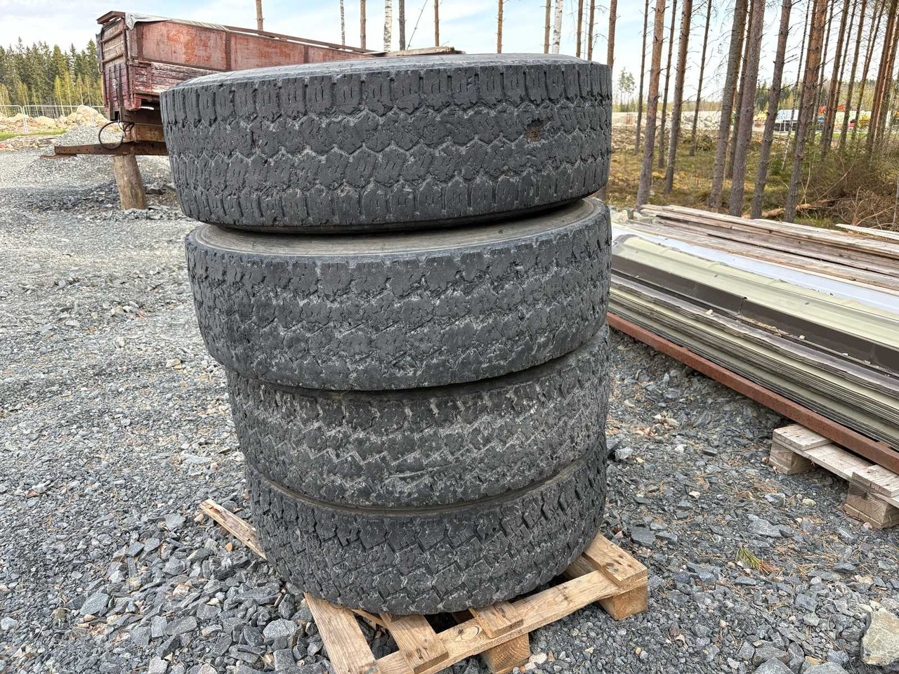 Michelin X multiway 30 truck tyres and rims 4 pcs - Шина для Грузовиков: фото 4 Michelin X multiway 30 truck tyres and rims 4 pcs - Шина для Грузовиков: фото 4