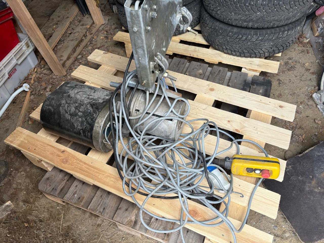 Wire winch Geda Maxi 150S - Лебёдка: фото 1 Wire winch Geda Maxi 150S - Лебёдка: фото 1