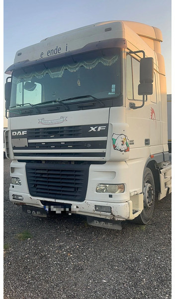 DAF 95.480 XF95.480 AUTOMATIC - Терминальный тягач: фото 3 DAF 95.480 XF95.480 AUTOMATIC - Терминальный тягач: фото 3