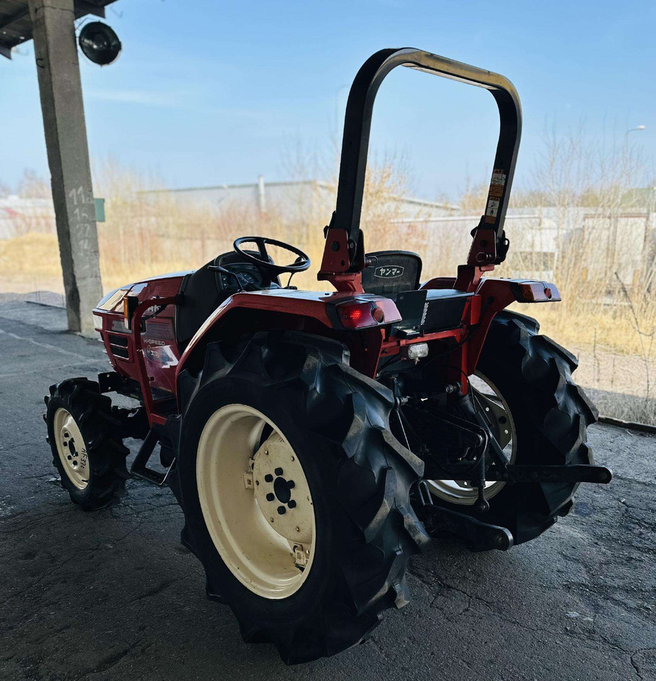 Yanmar AF330 - Трактор: фото 4 Yanmar AF330 - Трактор: фото 4