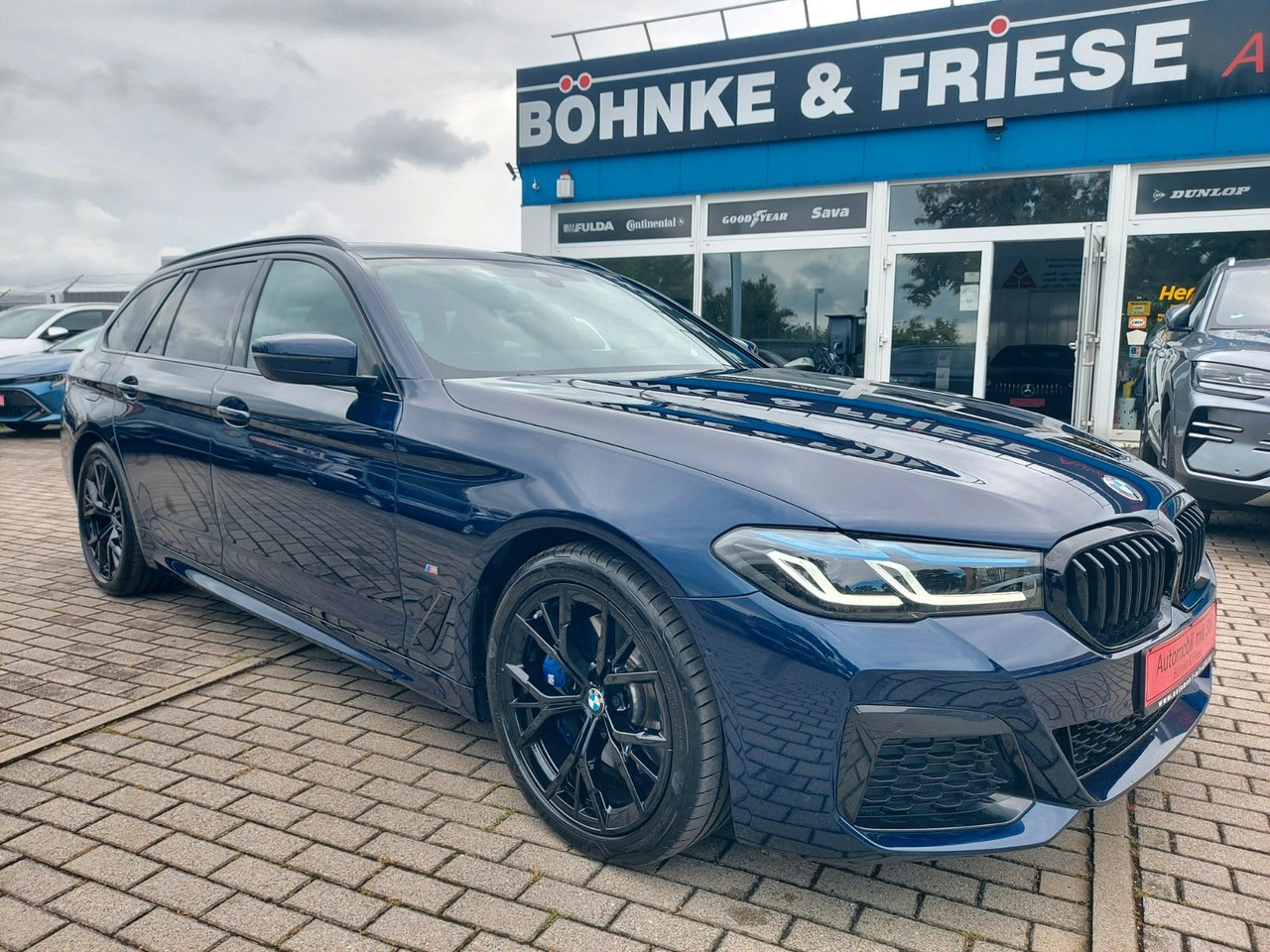 BMW 520 Touring d xDrive M Sport Pro H&K Standheiz - Универсал: фото 1 BMW 520 Touring d xDrive M Sport Pro H&K Standheiz - Универсал: фото 1