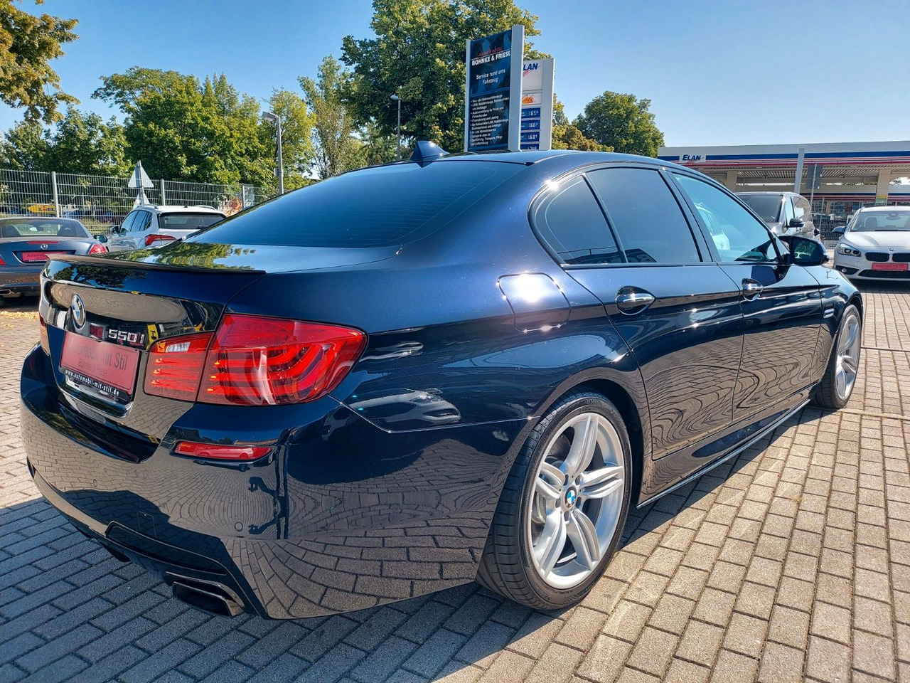 Седан BMW 550i Limousine Autom. M-Sport HUD Glasdach H&K: фото 7