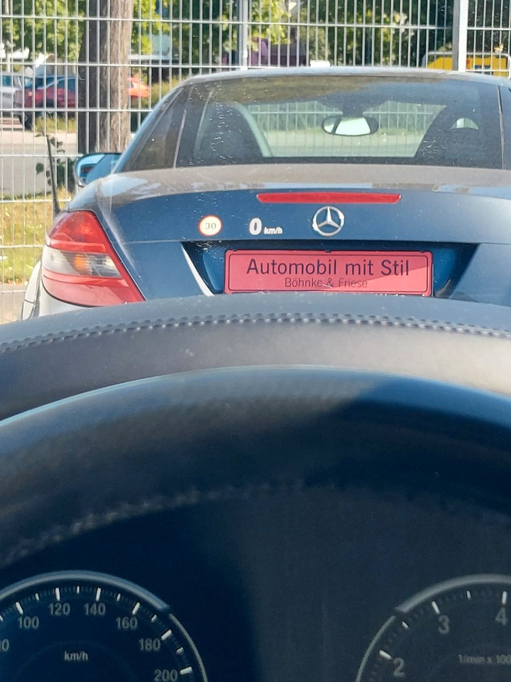 Седан BMW 550i Limousine Autom. M-Sport HUD Glasdach H&K: фото 18