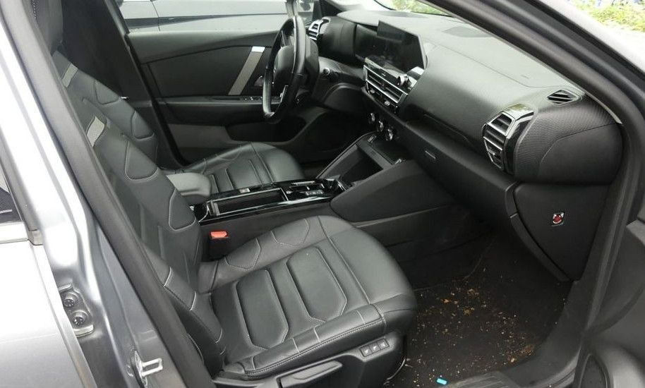 Citroën C4 Lim. Shine Automatik Leder Navi LED uvm. - Внедорожник: фото 5 Citroën C4 Lim. Shine Automatik Leder Navi LED uvm. - Внедорожник: фото 5