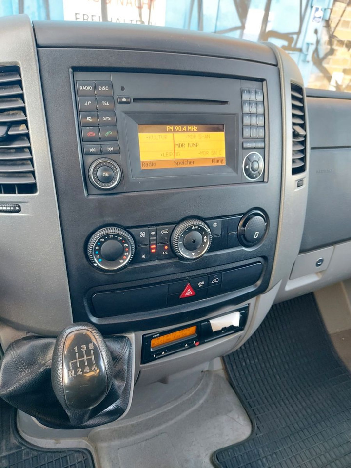 Mercedes-Benz Sprinter II Pritsche 316 Pritsche Klima Sandheiz - Тентованный фургон: фото 3 Mercedes-Benz Sprinter II Pritsche 316 Pritsche Klima Sandheiz - Тентованный фургон: фото 3