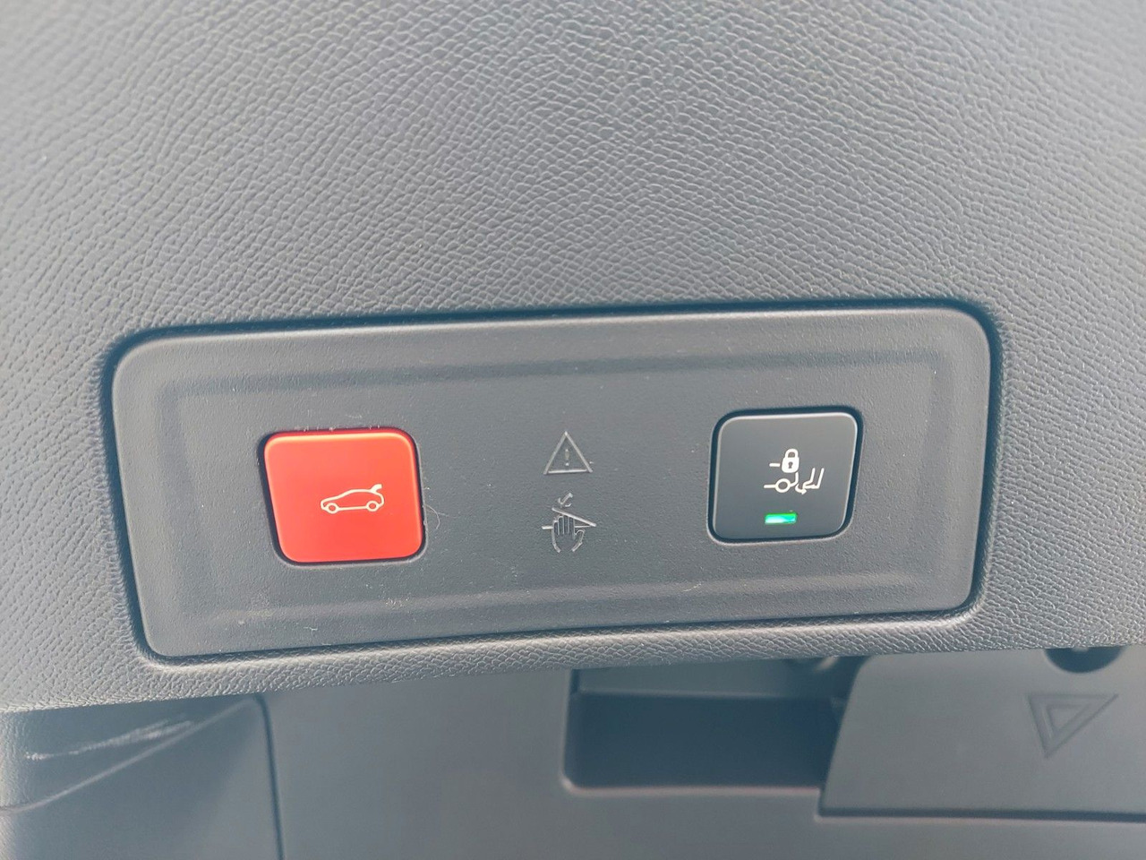 Peugeot 508 Allure Pack Autom. ACC Leder Spurassist - Седан: фото 3 Peugeot 508 Allure Pack Autom. ACC Leder Spurassist - Седан: фото 3