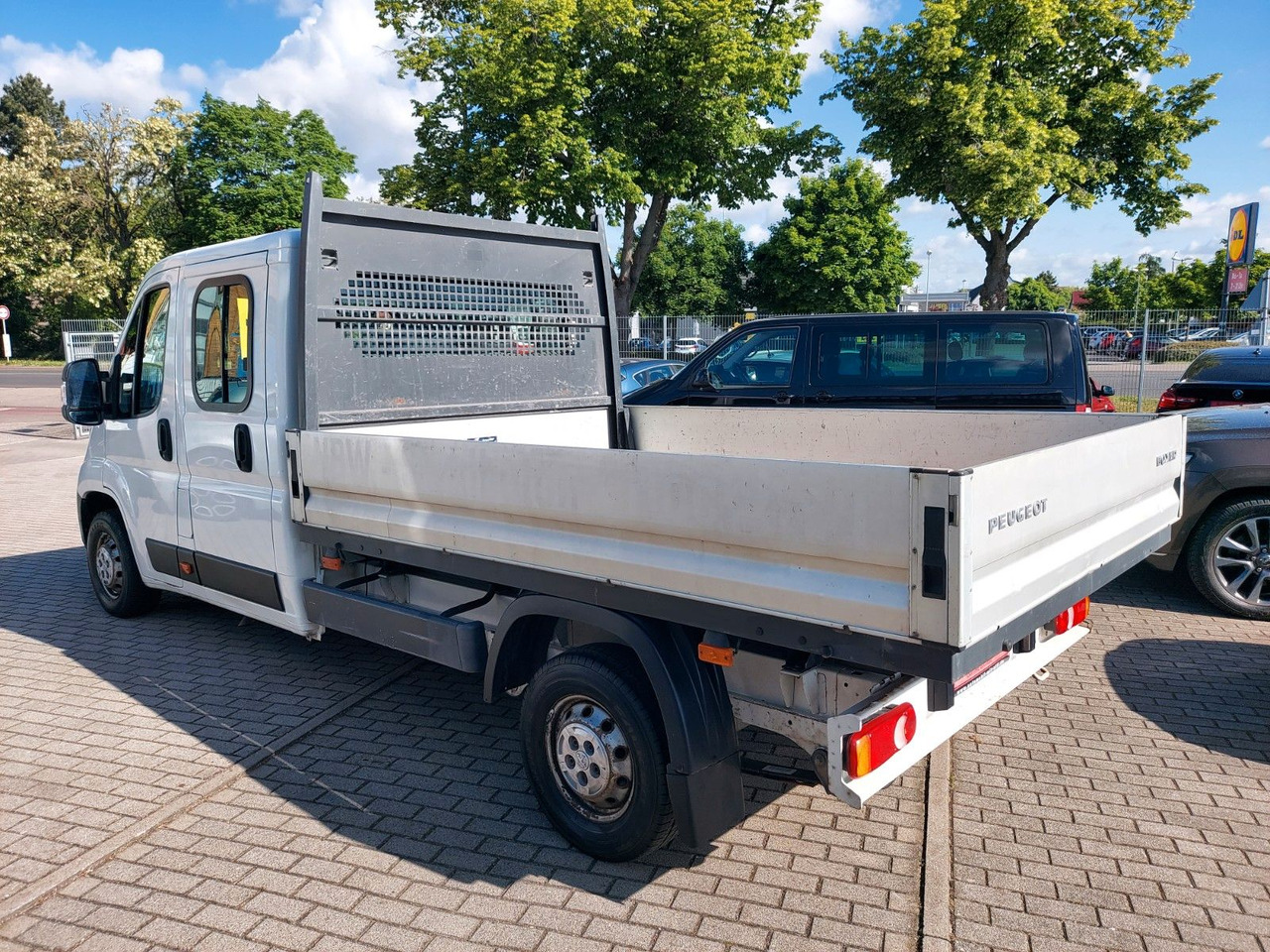 Peugeot Boxer Pritsche Doka. 335 L3 BlueHDi 130 Klima - Малотоннажный бортовой грузовик, Грузопассажирский фургон: фото 4 Peugeot Boxer Pritsche Doka. 335 L3 BlueHDi 130 Klima - Малотоннажный бортовой грузовик, Грузопассажирский фургон: фото 4