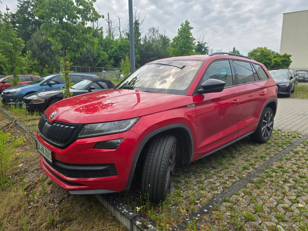 Skoda Kodiaq Sportline LED AUTOMATIK NAVI ALCANTARA - Внедорожник: фото 1 Skoda Kodiaq Sportline LED AUTOMATIK NAVI ALCANTARA - Внедорожник: фото 1