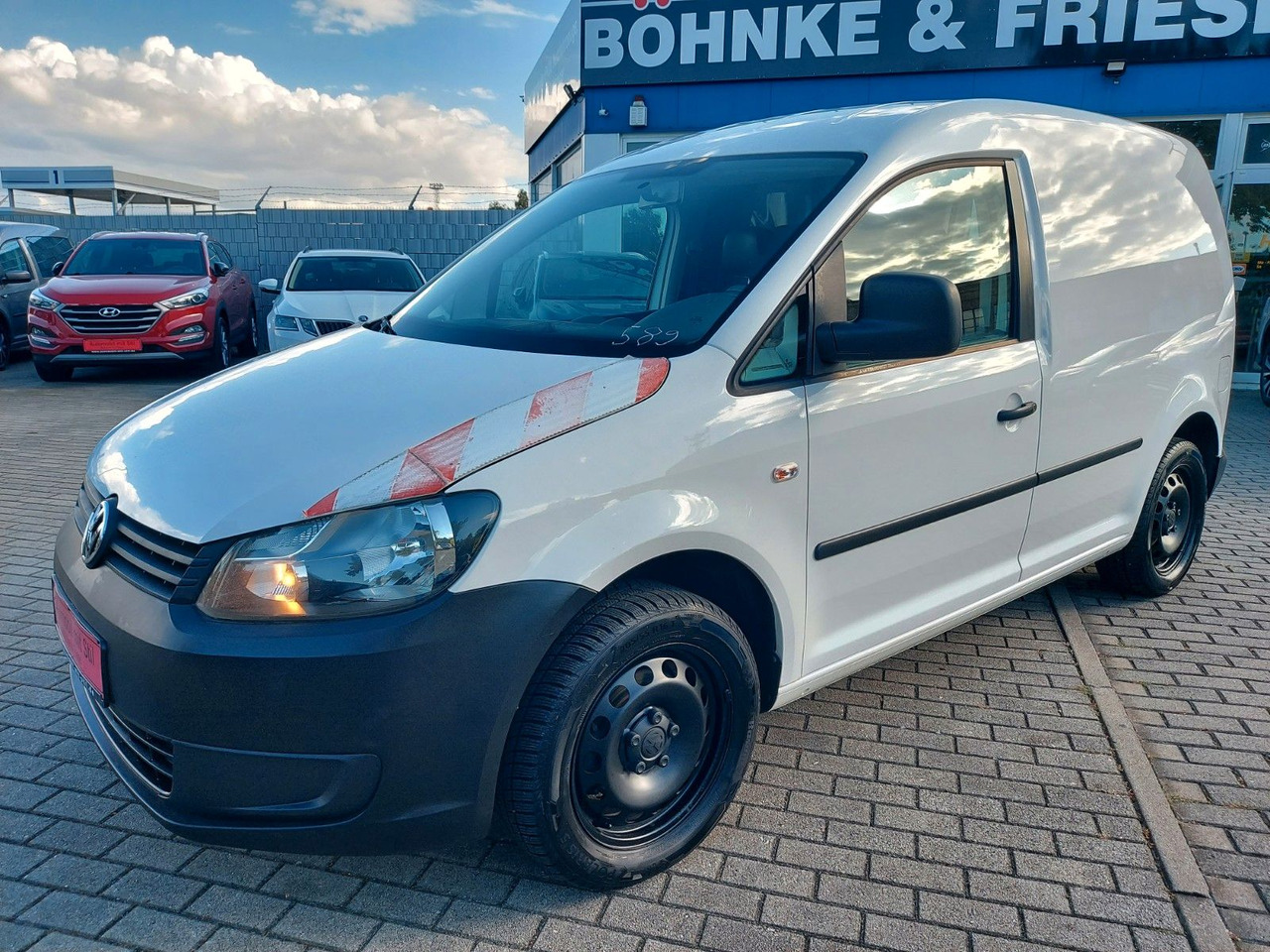 Volkswagen Caddy Kasten Kombi Klima AHK - Пассажирский фургон: фото 4 Volkswagen Caddy Kasten Kombi Klima AHK - Пассажирский фургон: фото 4