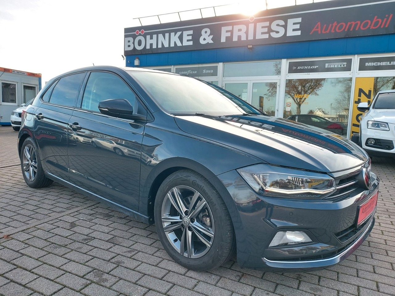 Volkswagen Polo VI Highline DSG ACC Radar Panorama 8x Räder - Седан: фото 2 Volkswagen Polo VI Highline DSG ACC Radar Panorama 8x Räder - Седан: фото 2