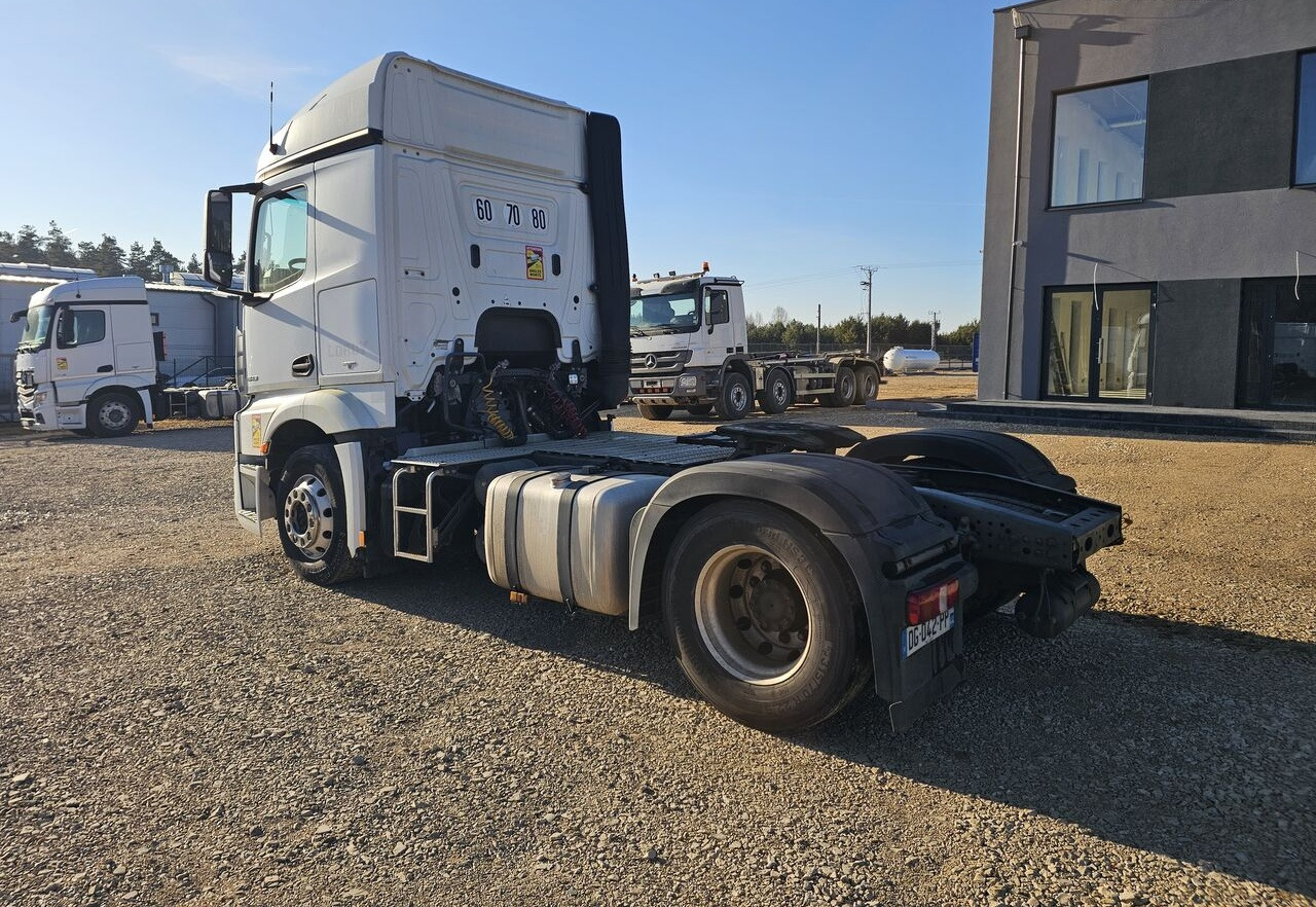 Mercedes-Benz Actros 1843 / RETARDER / ALU / ADR FL / EURO 6 - Тягач: фото 4 Mercedes-Benz Actros 1843 / RETARDER / ALU / ADR FL / EURO 6 - Тягач: фото 4