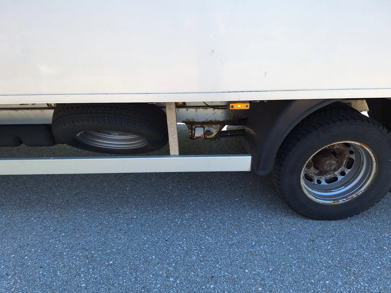 1 Stk. LKW (Mercedes) - Фургон с закрытым кузовом: фото 5 1 Stk. LKW (Mercedes) - Фургон с закрытым кузовом: фото 5