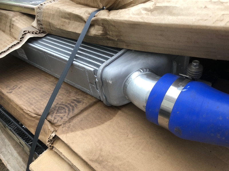 Caterpillar CAT 323D aftercooler OEM 4530619 - Интеркулер: фото 1 Caterpillar CAT 323D aftercooler OEM 4530619 - Интеркулер: фото 1