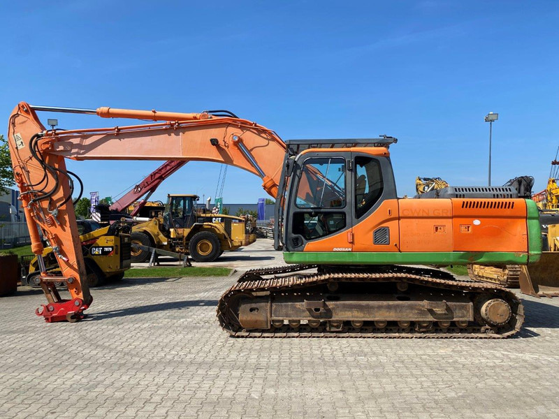 Doosan DX 255 LC NVT - Гусеничный экскаватор: фото 2 Doosan DX 255 LC NVT - Гусеничный экскаватор: фото 2